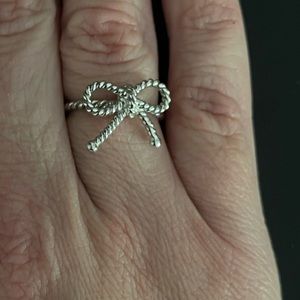 Bow Ring Size 8